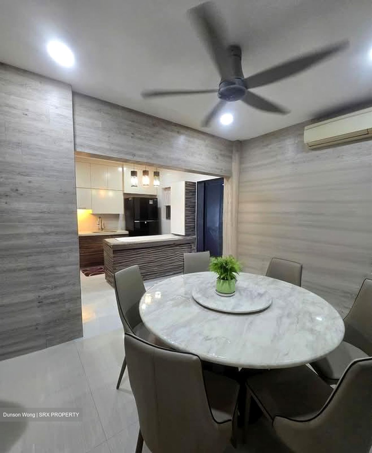 Highland Road (D19), Terrace #540602341